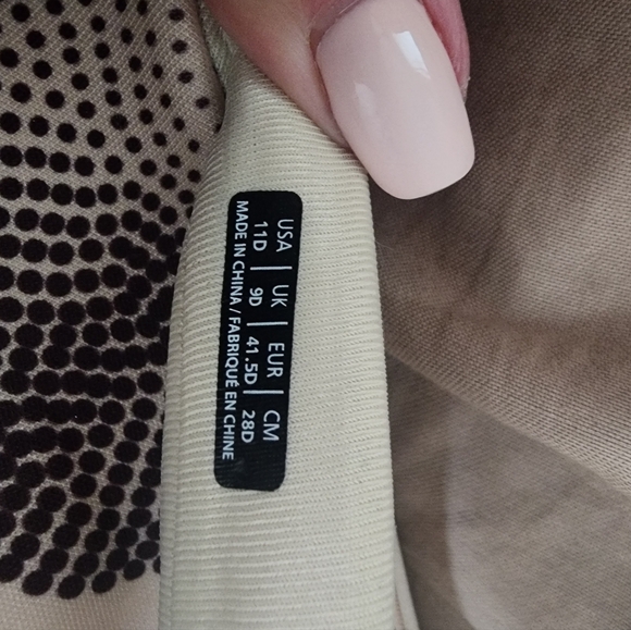 Women slides - Picture 5 of 5